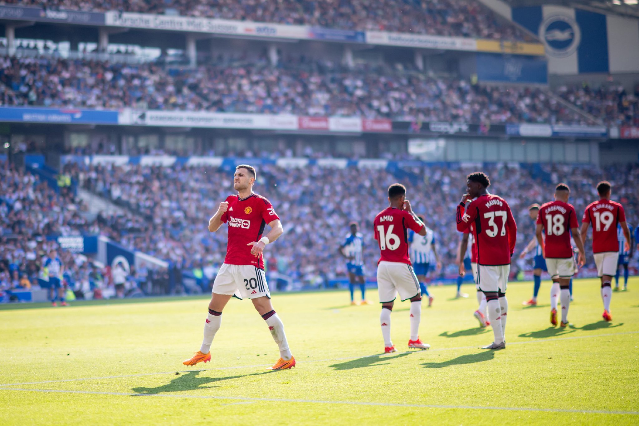 更鲜明的天 更鲜明的天